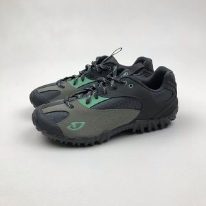 NEW Giro Petra Cycling Shoes Women's 8 (40) Gray